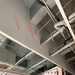 擋煙垂壁安裝(圖1) 擋煙垂壁安裝工地.jpg