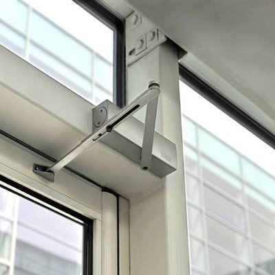 更換防火門電動(dòng)閉門器滑槽(圖1) 閉門器1.jpg